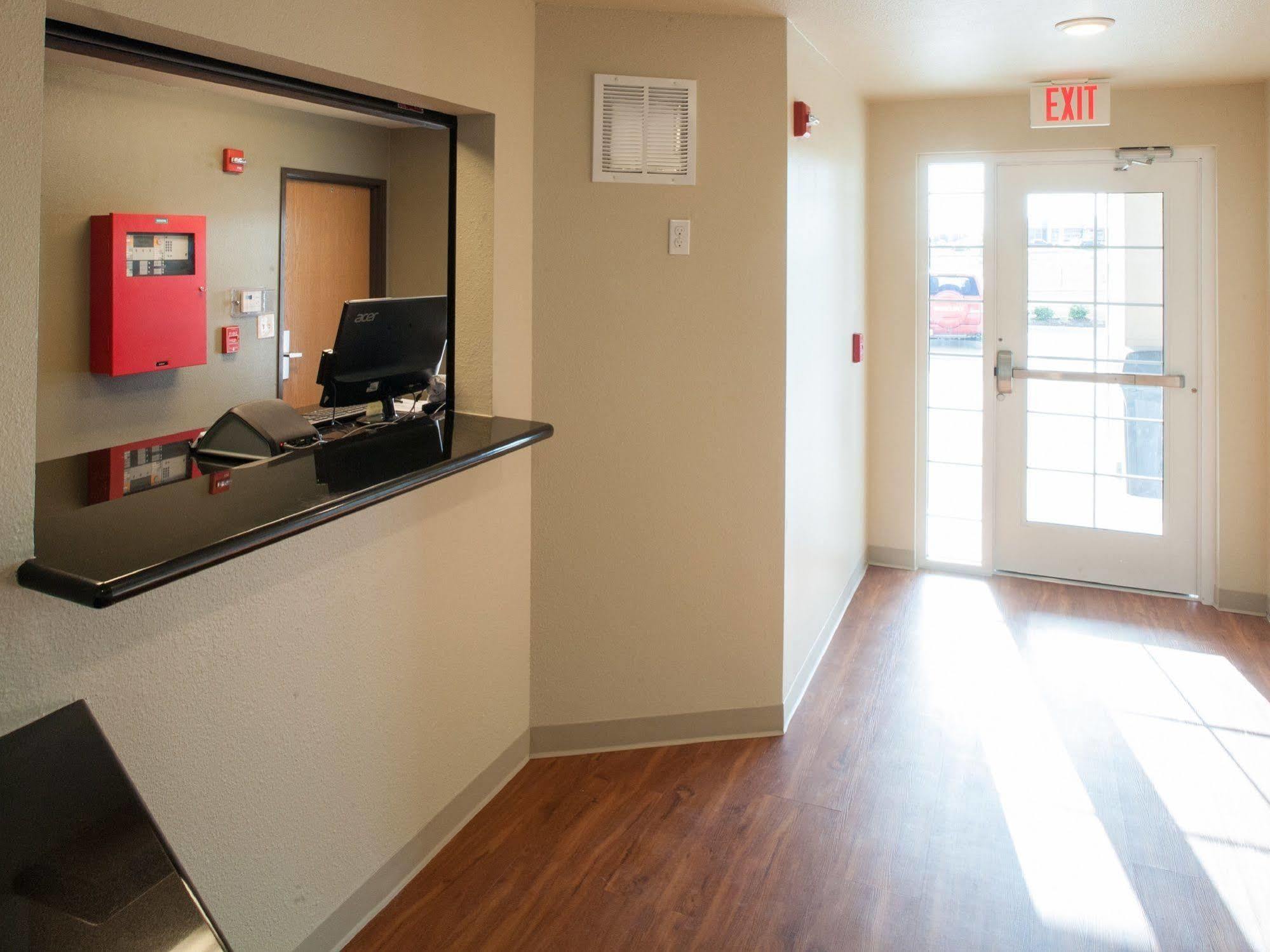Extended Stay America Select Suites - Oklahoma City - West Экстерьер фото