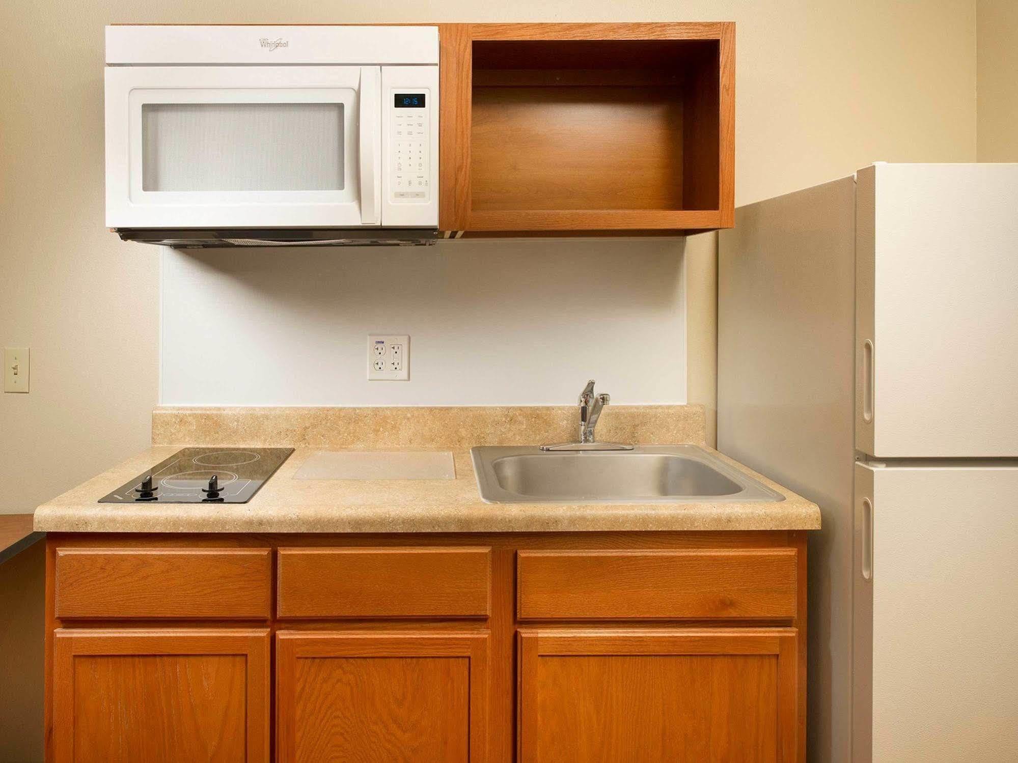 Extended Stay America Select Suites - Oklahoma City - West Экстерьер фото